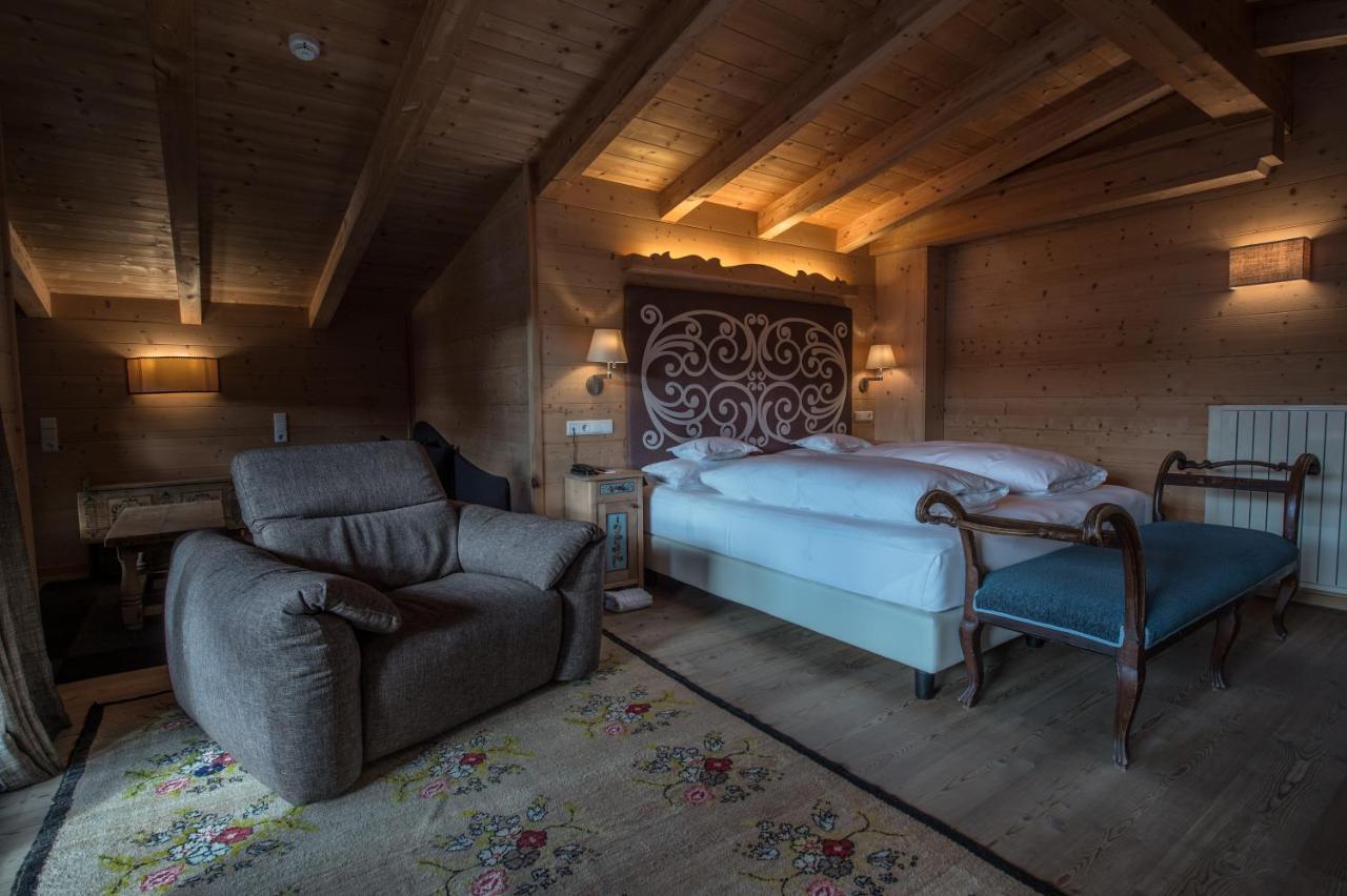 Hotel Ciasa Salares سان كاسيانو المظهر الخارجي الصورة